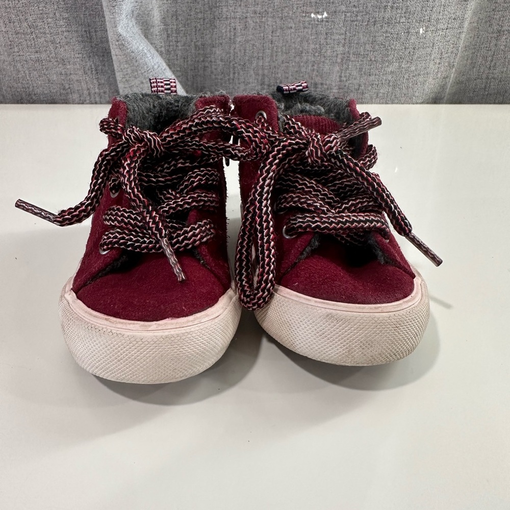 Zara baby boy girl maroon hightop sneaker shoes. Size 5